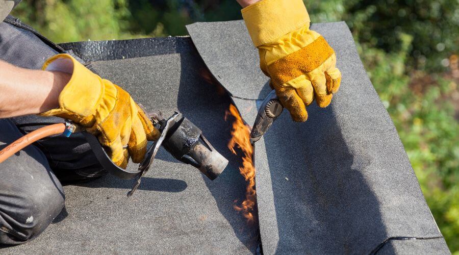 Expert Emergency Roof Repairs services in Fults, IL
